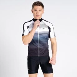 Dare 2b AEP Virtuous Polaire De Randonnée Zippé à Manches Courtes Pour Homme - Noir 11 Dare 2b AEP Virtuous Polaire De Randonnée Zippé à Manches Courtes Pour Homme - Noir -Vélo Mania aep virtuous polaire de randonnee zippe a manches courtes pour homme noir 4