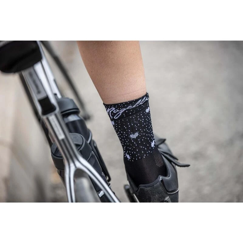 Rogelli Chaussettes Velo Femme - Hearts 6 Rogelli Chaussettes Velo Femme - Hearts – Image 4