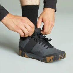 CHAUSSURES ALL MOUNTAIN POUR PEDALES AUTOMATIQUES GIRO CLUTCH -Vélo Mania chaussures all mountain pour pedales automatiques giro clutch 2