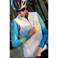Coupe-vents Vélo Sans Manchen Pour Femmes En Blanc 8andCounting 8 Coupe-vents Vélo Sans Manchen Pour Femmes En Blanc 8andCounting -Vélo Mania coupe vents velo sans manchen pour femmes en blanc 8andcounting 1