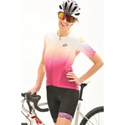 Maillot A Vélo Au Manches Courtes Pour Femmes Rose 8andCounting -Vélo Mania maillot a velo au manches courtes pour femmes rose 8andcounting 4