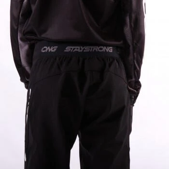 Short Stay Strong V2 Noir/Blanc Adulte 4 Short Stay Strong V2 Noir/Blanc Adulte – Image 2