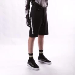 Short Stay Strong V2 Noir/Blanc Adulte 10 Short Stay Strong V2 Noir/Blanc Adulte -Vélo Mania short stay strong v2 noirblanc adulte 3