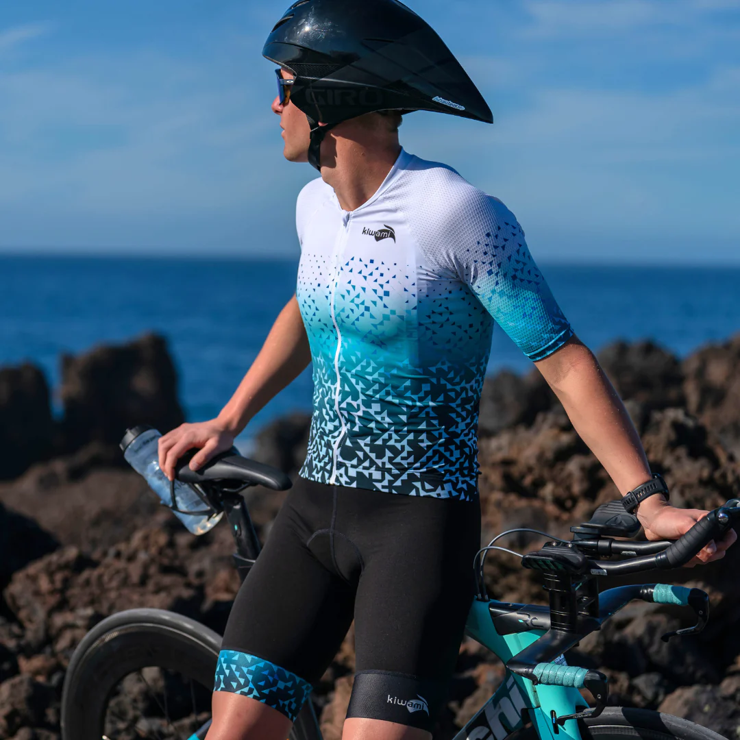 Vélo Mania -Vélo Mania Vetementscyclistespourhommes TenueCyclismeTenuecycliste Tenuevelo Maillotcyclisme kiwamisports fabricationfrancaise cc53a1cf efec 48e9 bf4d